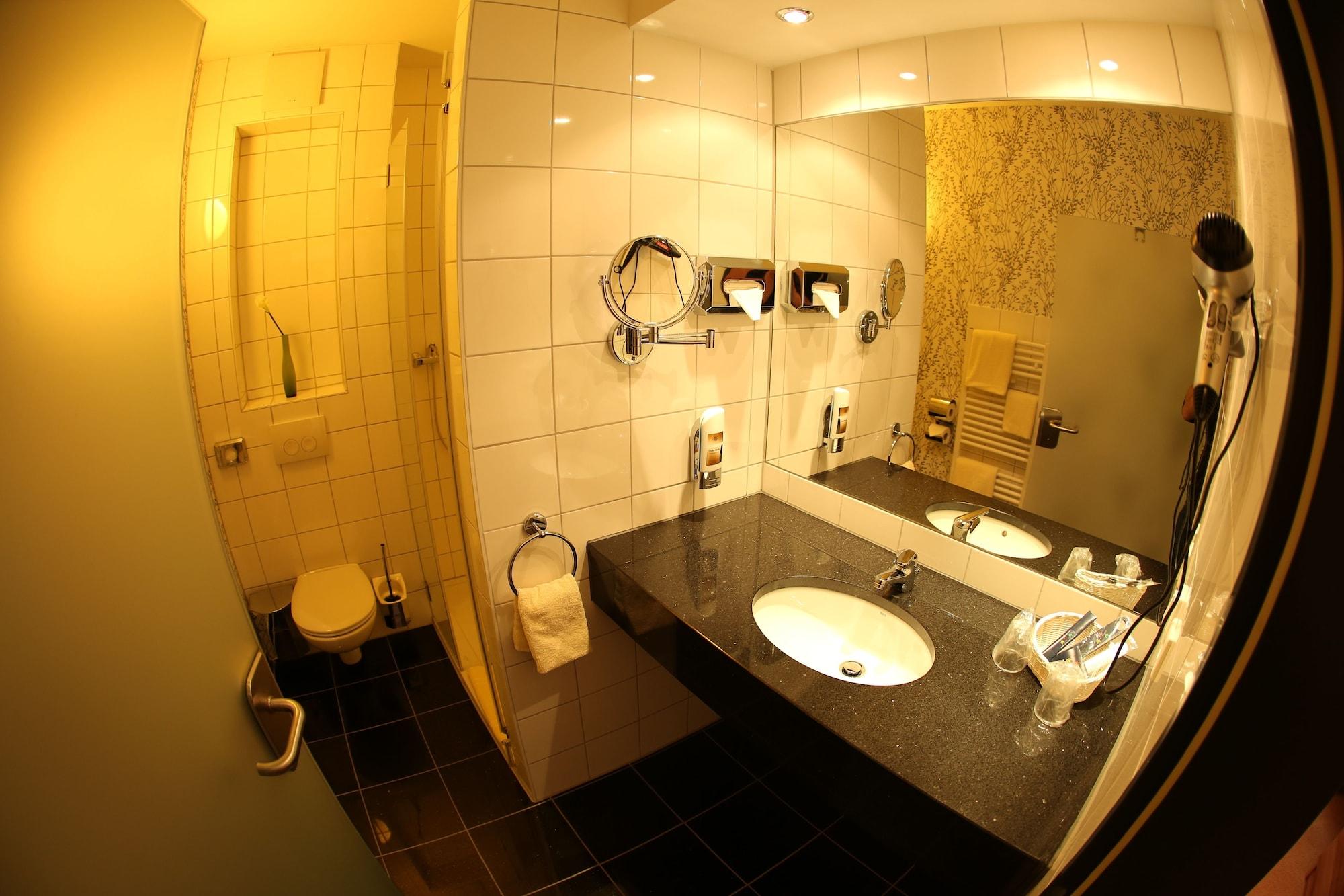 Hotel Sittardsberg Duisburg Eksteriør billede