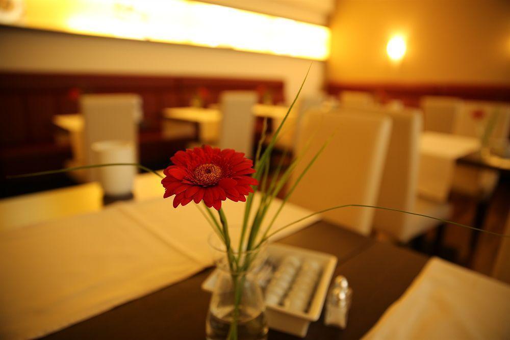 Hotel Sittardsberg Duisburg Eksteriør billede